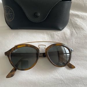 Gently used Ray bans sunglasses